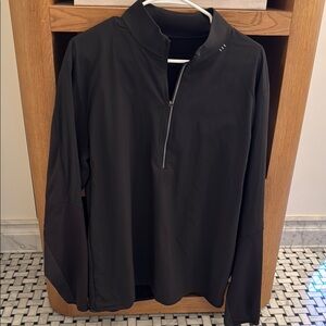 Lululemon Black Men's light weight half zip pullover Jacket